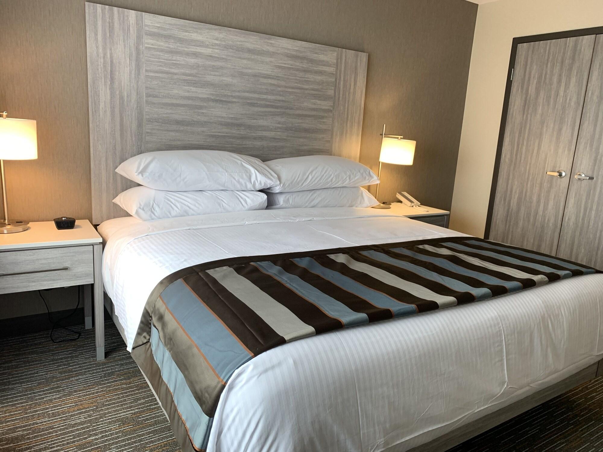 Wingate by Wyndham Kanata West Ottawa Bagian luar foto