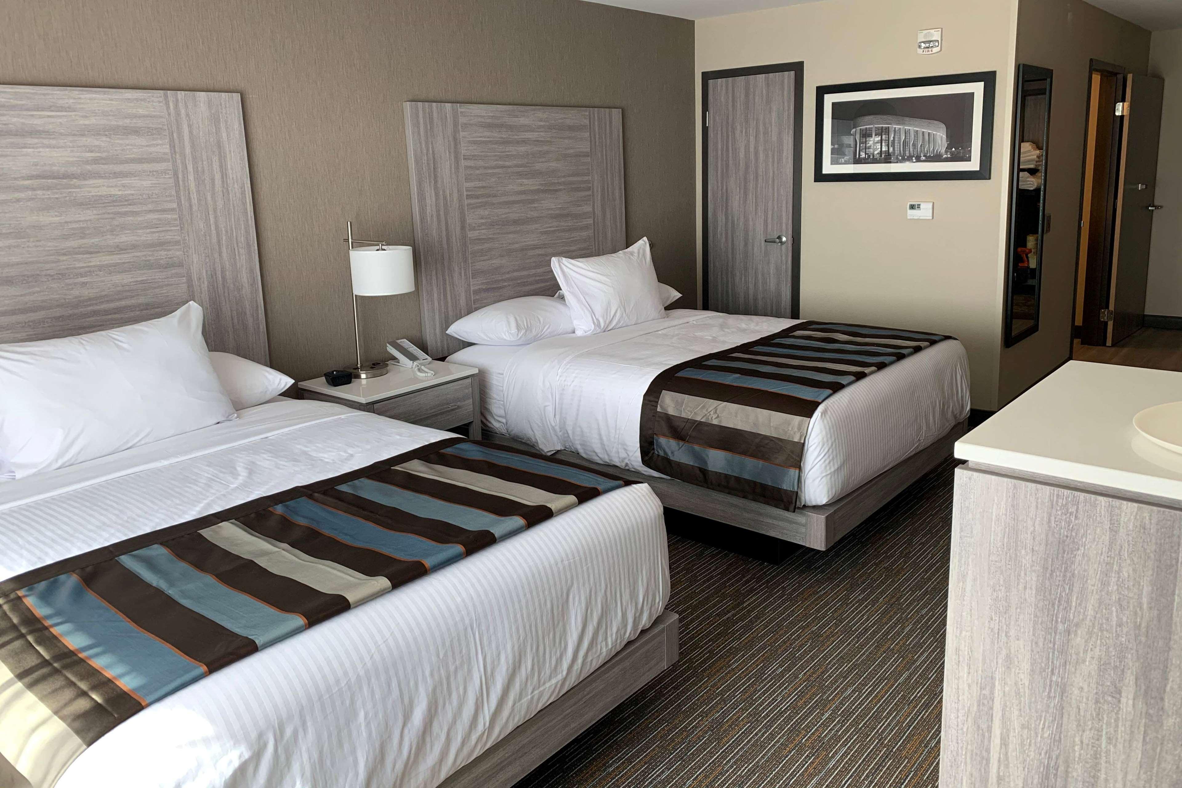 Wingate by Wyndham Kanata West Ottawa Bagian luar foto