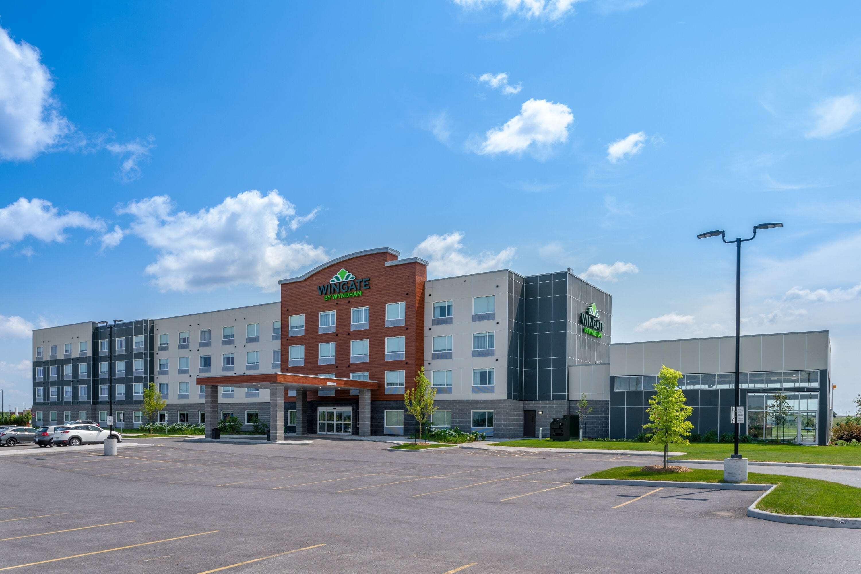 Wingate by Wyndham Kanata West Ottawa Bagian luar foto
